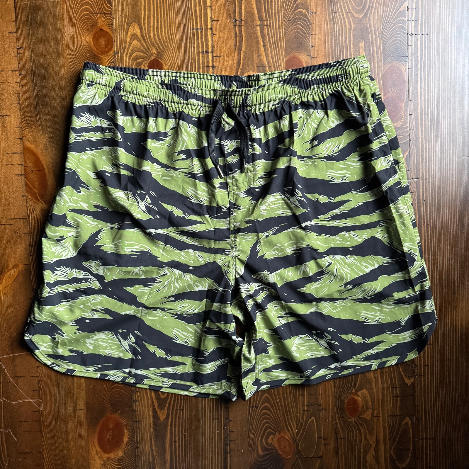 SHORTS - VIETNAM TIGER STRIPE (SMALL ONLY)